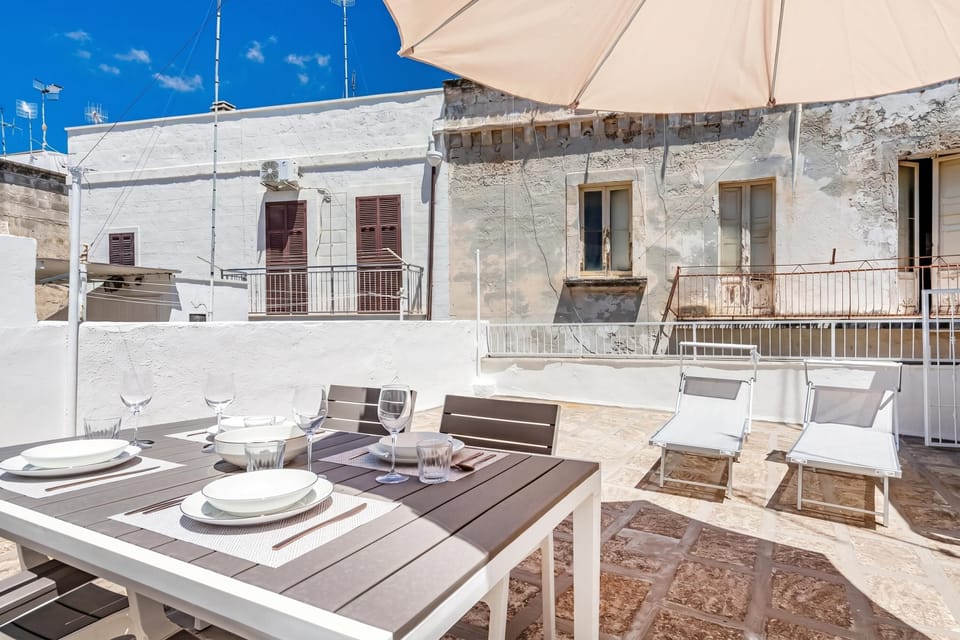 Family Apartment, Multiple Bedrooms (Dimora del Levante Monopoli) | Outdoor dining