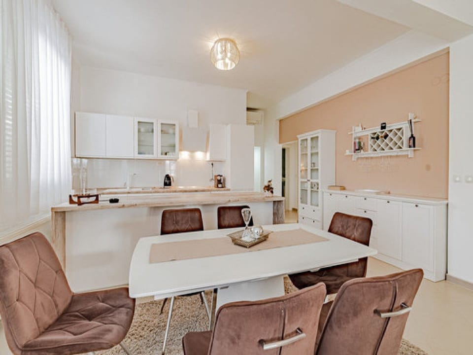 Villa (Villa Ponar - Two Bedroom Villa with ) | Dining room