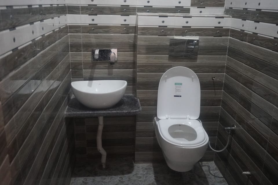 Business Apartment | Bathroom