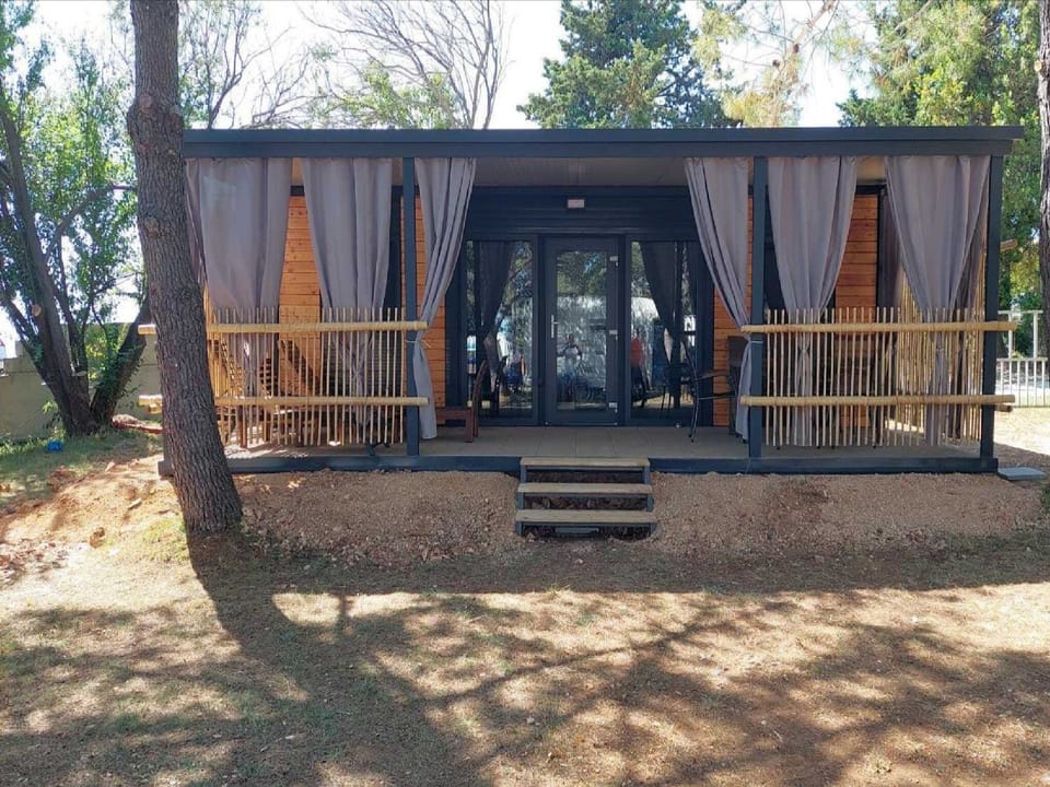 Mobile Home (Dalmatino Pleasure Mobile Home - Two ) | Exterior