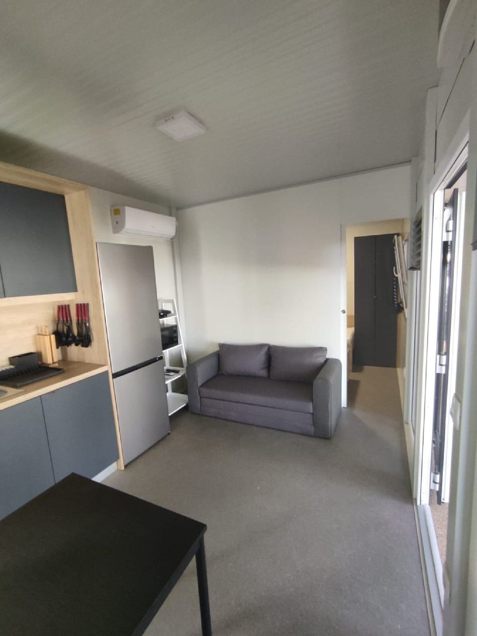 Mobile Home (Dalmatino Pleasure Mobile Home - Two ) | Living room | 32-inch flat-screen TV with satellite channels