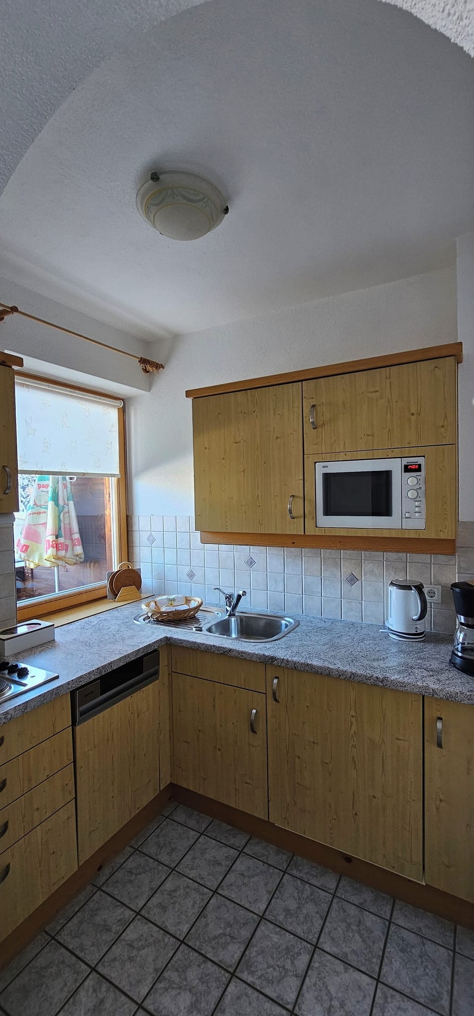 Traditional Apartment, 1 Bedroom, Mountain View | Private kitchen