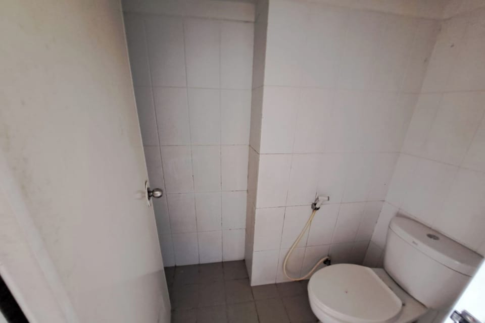 Deluxe Double Room | Bathroom | Shower, soap