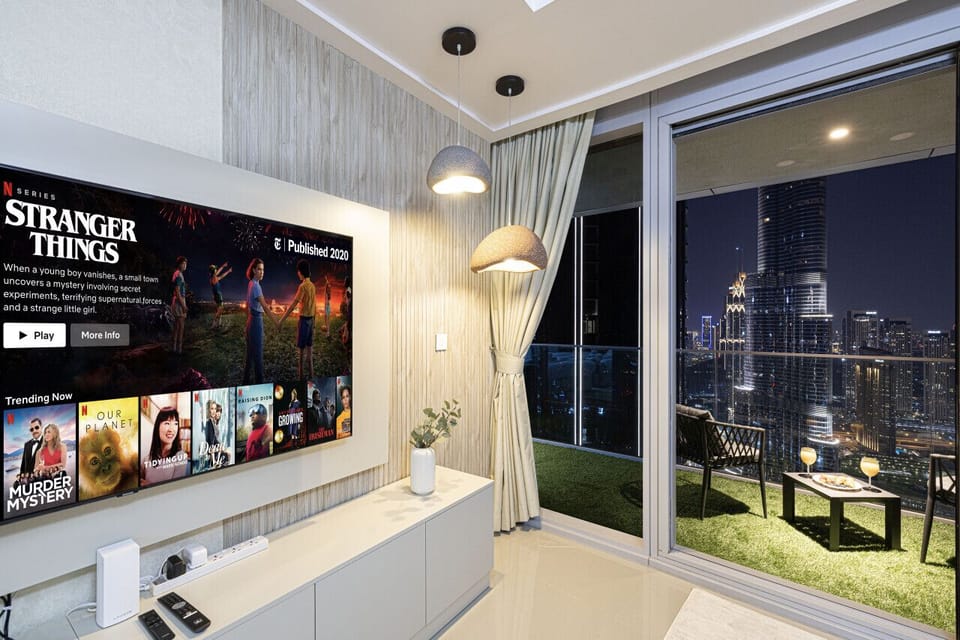 Burj Khalifa Sparkles in the Evening