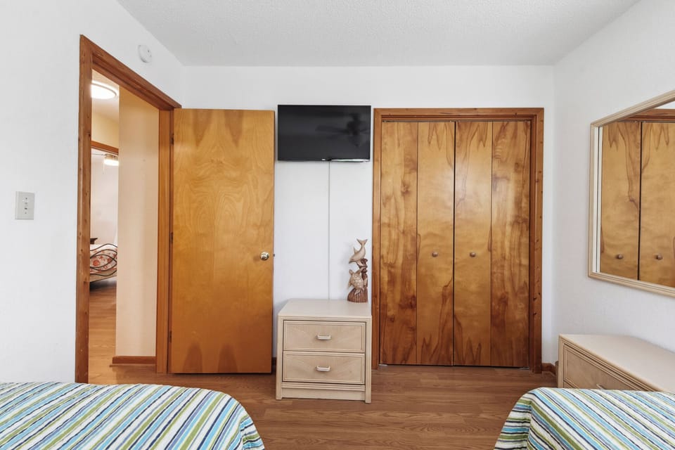 DU508: A Change In Attitude | Mid Level Bedroom 2