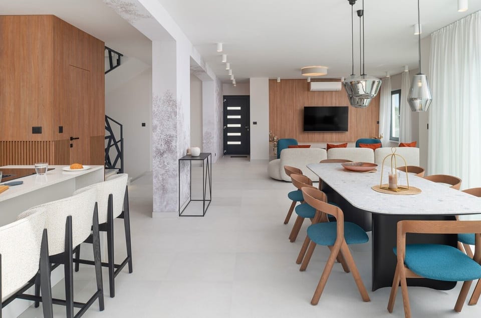 A fully equipped kitchen with all the amenities you need for a comfortable stay
