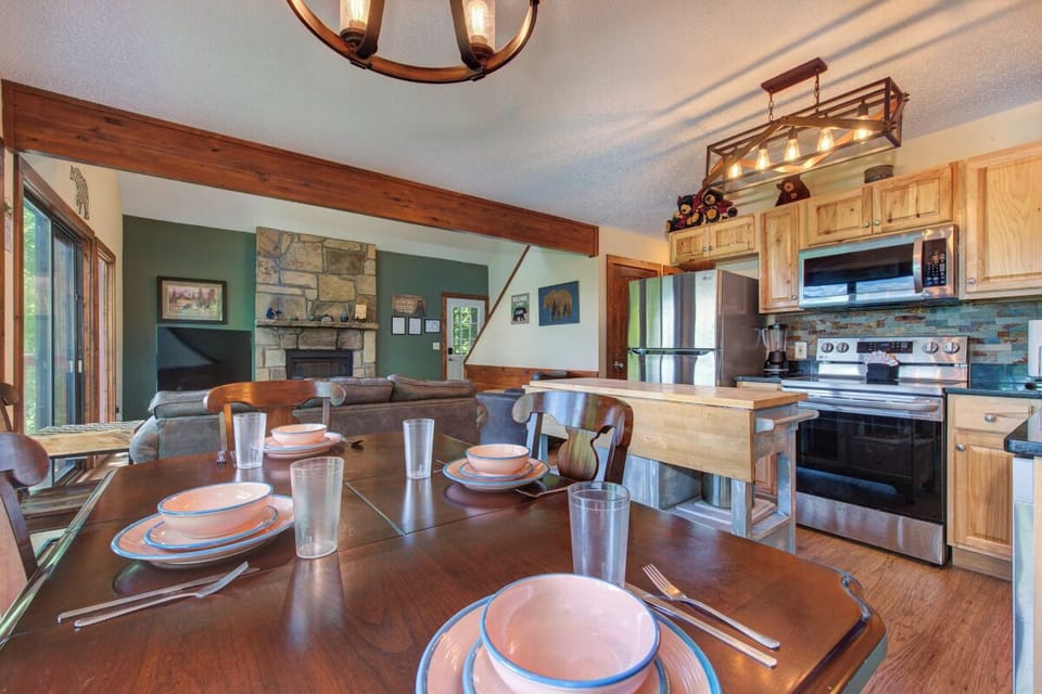 Three Little Bears' inviting dining area
