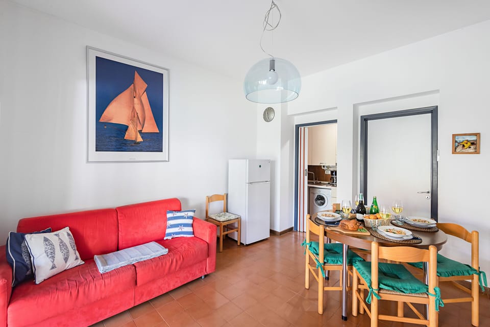 Apartment | Living area | TV