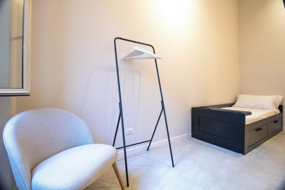 Business Double Room | Free WiFi