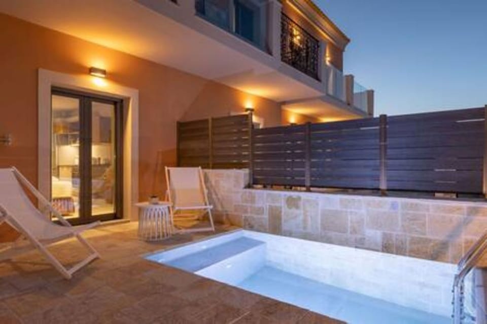 Private pool 2m X 3m