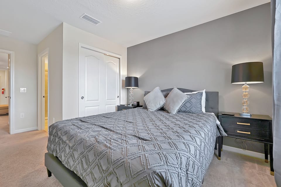 29_Bedroom_072024.jpg
