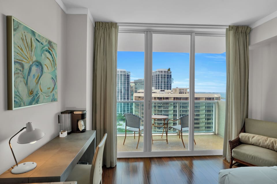 Iron/ironing board, free WiFi