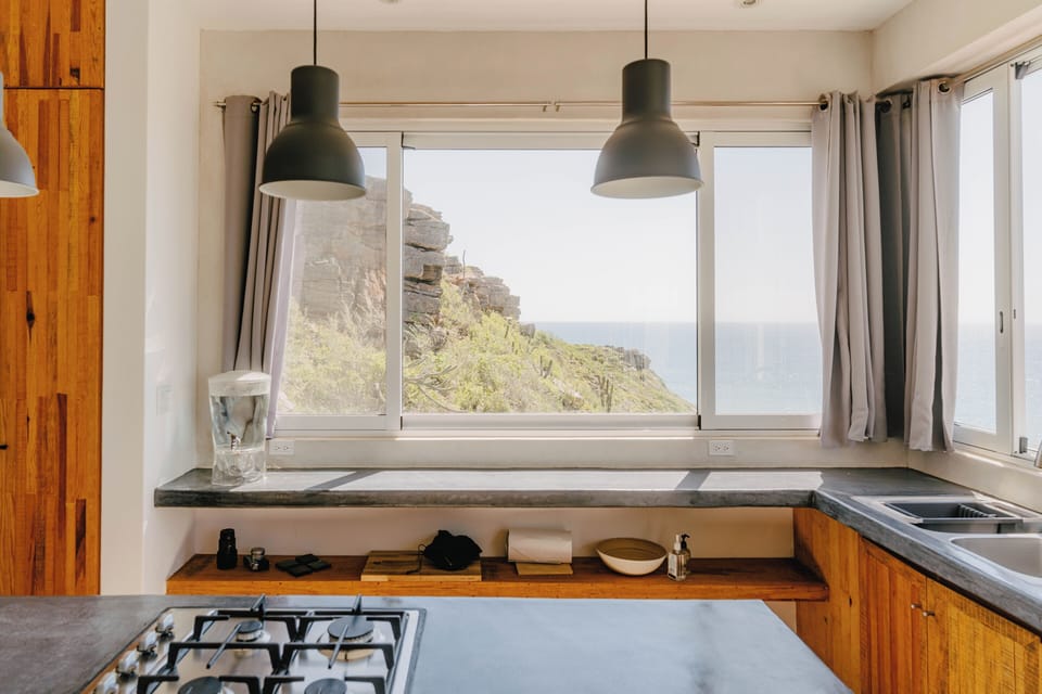 Suite #18 Ocean View King with Kitchen | Private kitchen | Paper towels