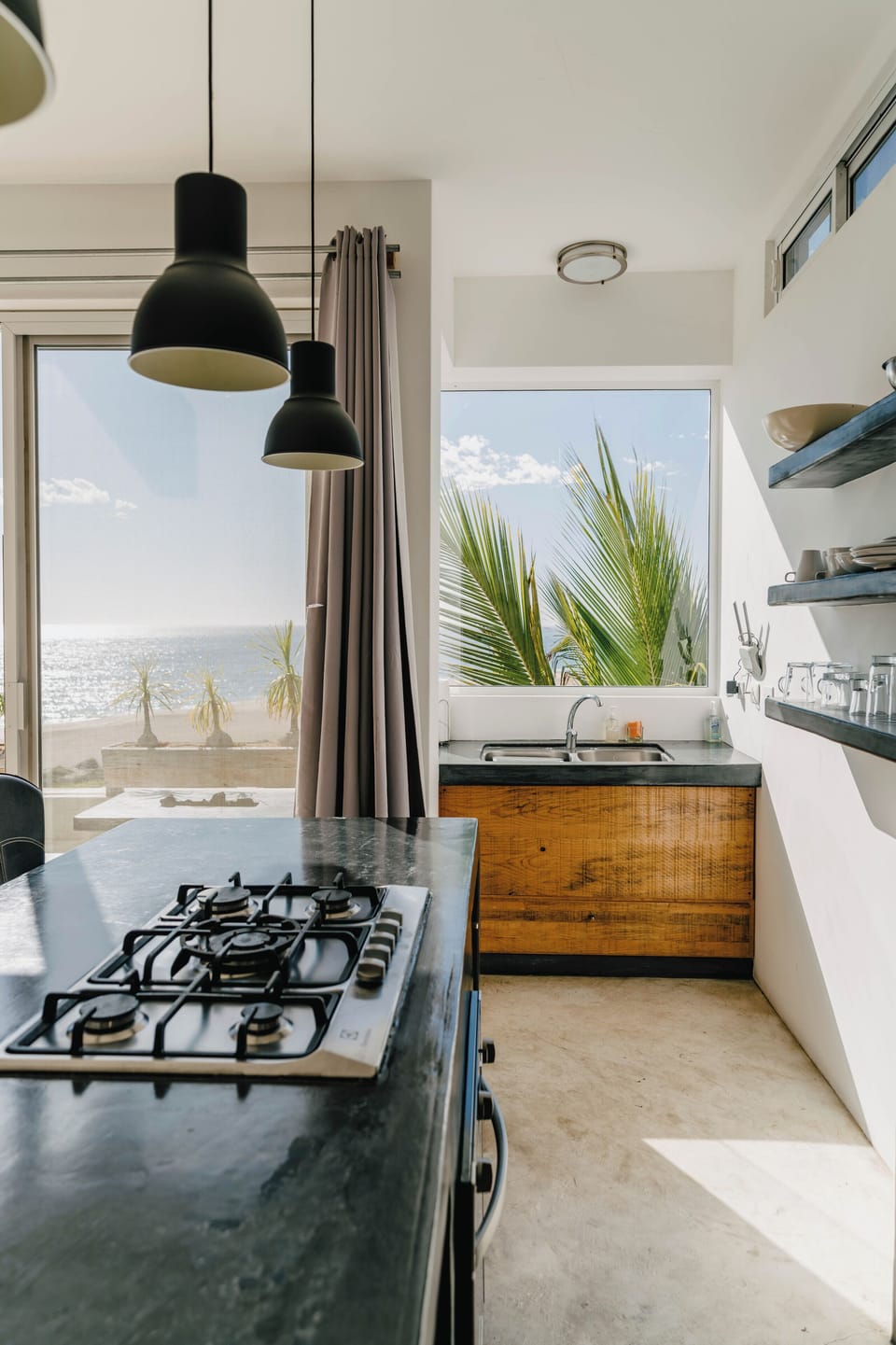 Suite #18 Ocean View King with Kitchen | In-room safe, free WiFi, bed sheets