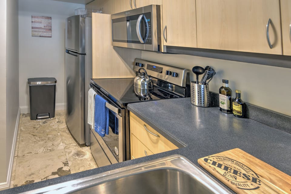Comfort Apartment, 1 Queen Bed with Sofa bed, Kitchen | Private kitchen