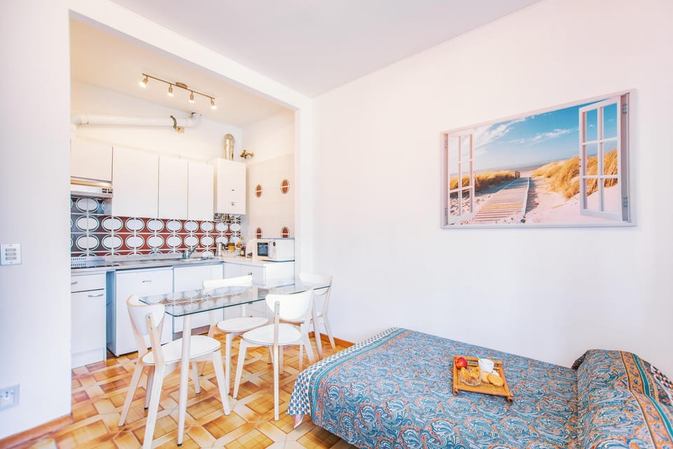 Apartment, Balcony | Private kitchen | Full-size fridge, microwave, stovetop, coffee/tea maker