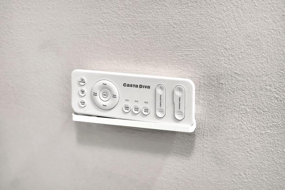 Comfort Condo, 2 Bedrooms, Balcony, Ocean View | 2 bedrooms, iron/ironing board, free WiFi