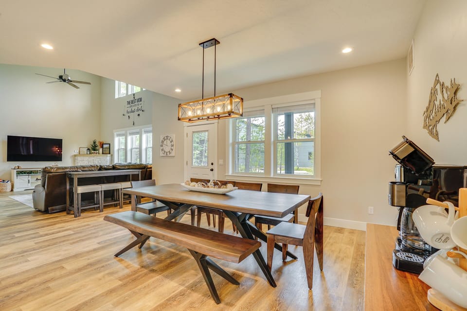 Dining Area | 1st Floor
