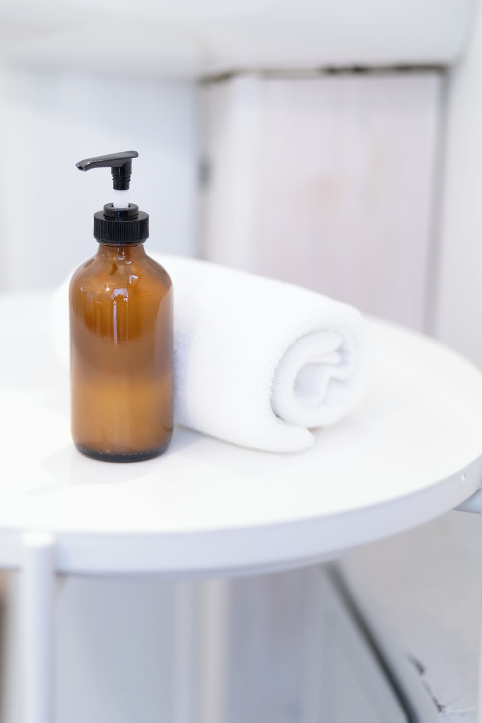 Fieldstone Guesthouse | Bathroom | Shower, free toiletries, hair dryer, towels