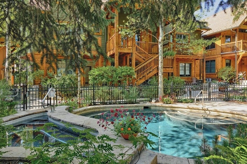 Outdoor pool & hotub are shared amenities with other guests & condo owners
