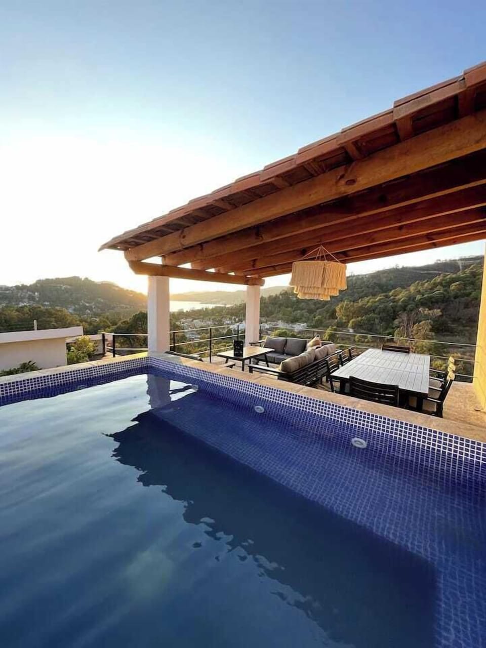 Sundeck