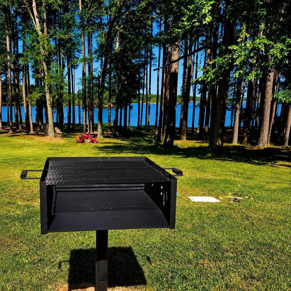 Charcoal Style Grill - We do NOT provide charcoal