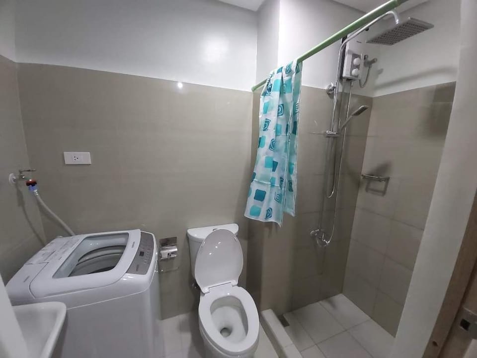 Shore2 Residences Tower2 Apartment in Pasay