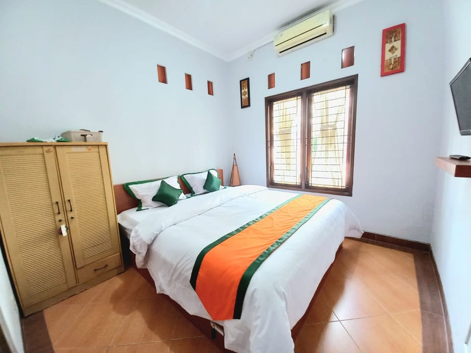 Family House | 5 bedrooms, bed sheets