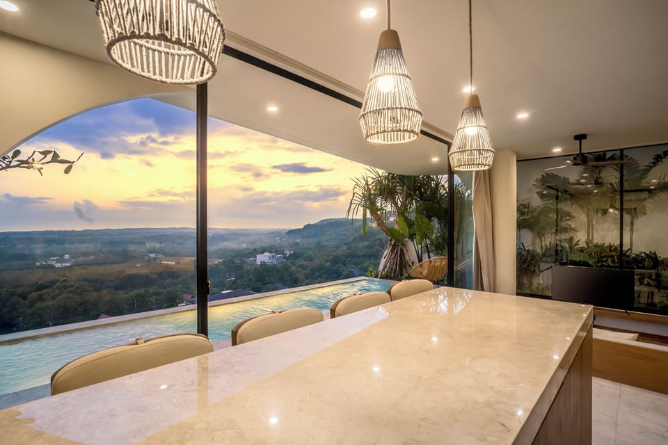 Luxury Villa, 3 Bedrooms, Sauna, Pool View | Dining room