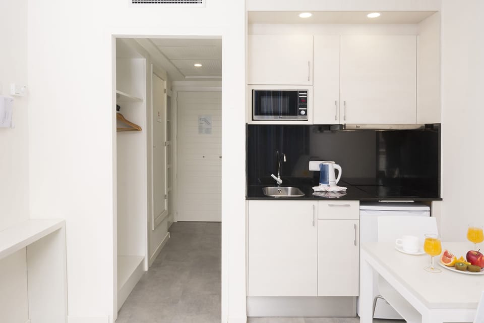 Private kitchenette