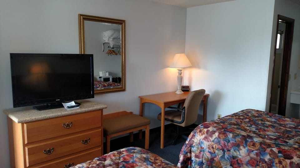 Desk, free WiFi, bed sheets, alarm clocks