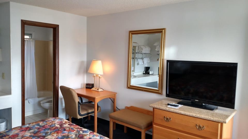 Desk, free WiFi, bed sheets, alarm clocks