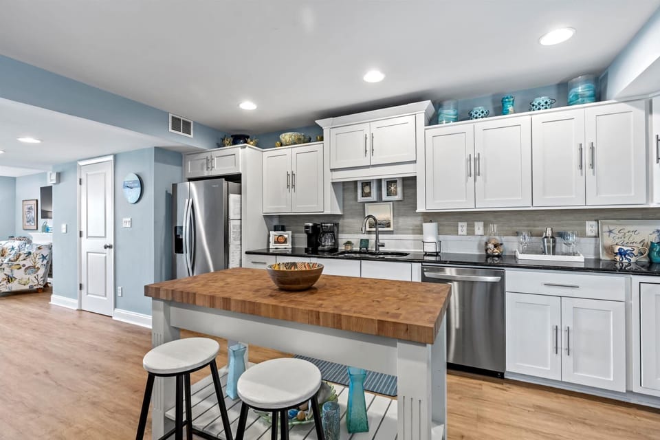 Fully Stocked Kitchen