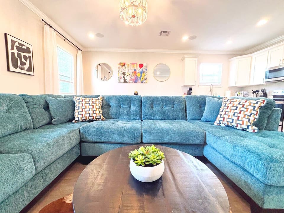 Large Living Room