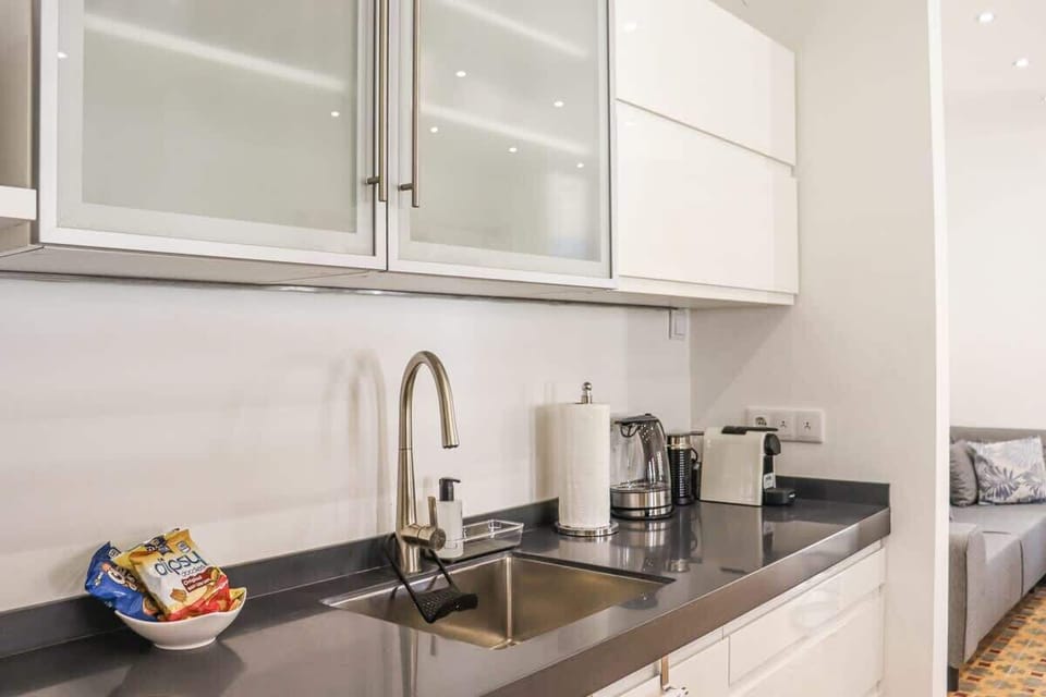 Centrally Located Cozy 3-bedroom Vacation Rental Home in the Caribbean, Photo 10