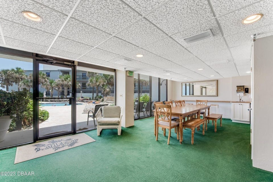 Poolside Social Room