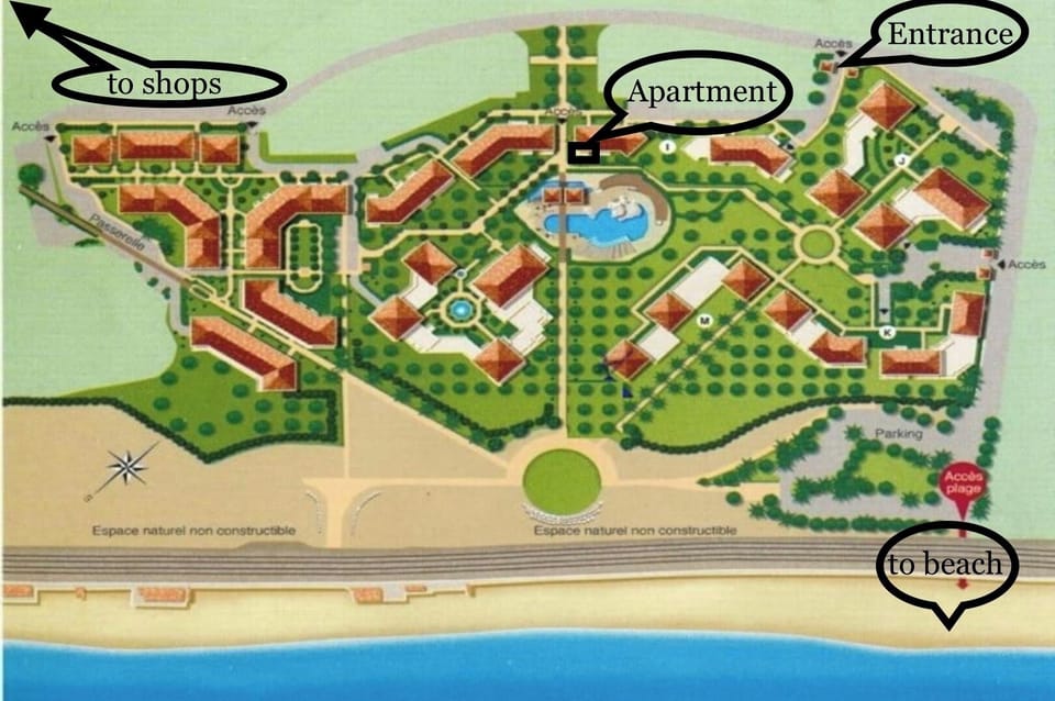 Layout of Domaine Juan Flore residence.