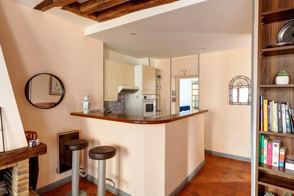 The kitchen and dining area