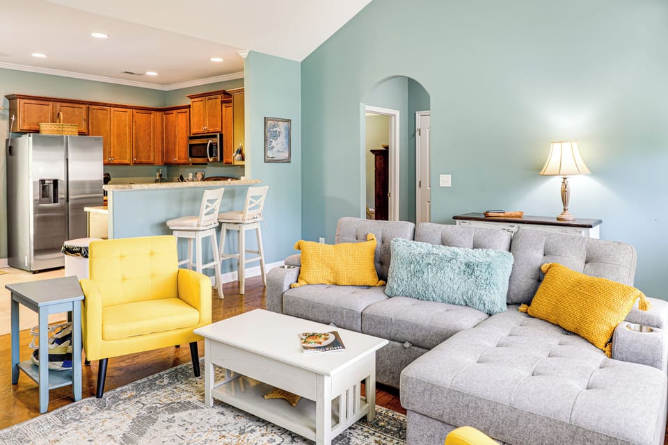 House (3 Bedrooms) | Front of property