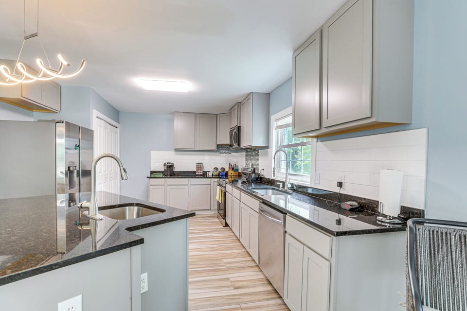 House (4 Bedrooms) | Interior