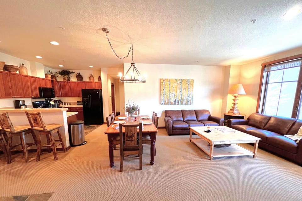 Open floor plan to gather together