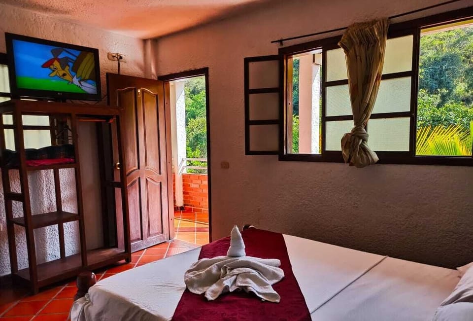 Standard Double Room, Pool View | Free WiFi, bed sheets