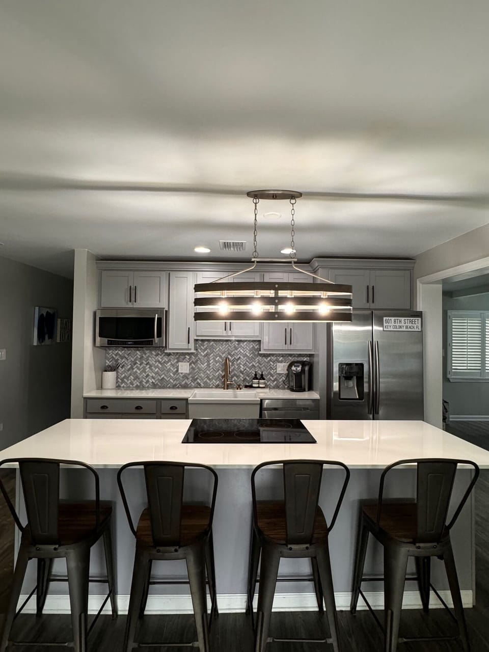 Kitchen 

Fully Stocked for professional and amateur Chefs 