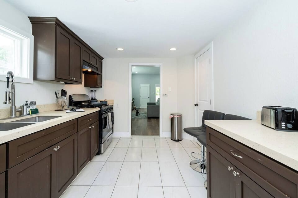 Kitchen walkway