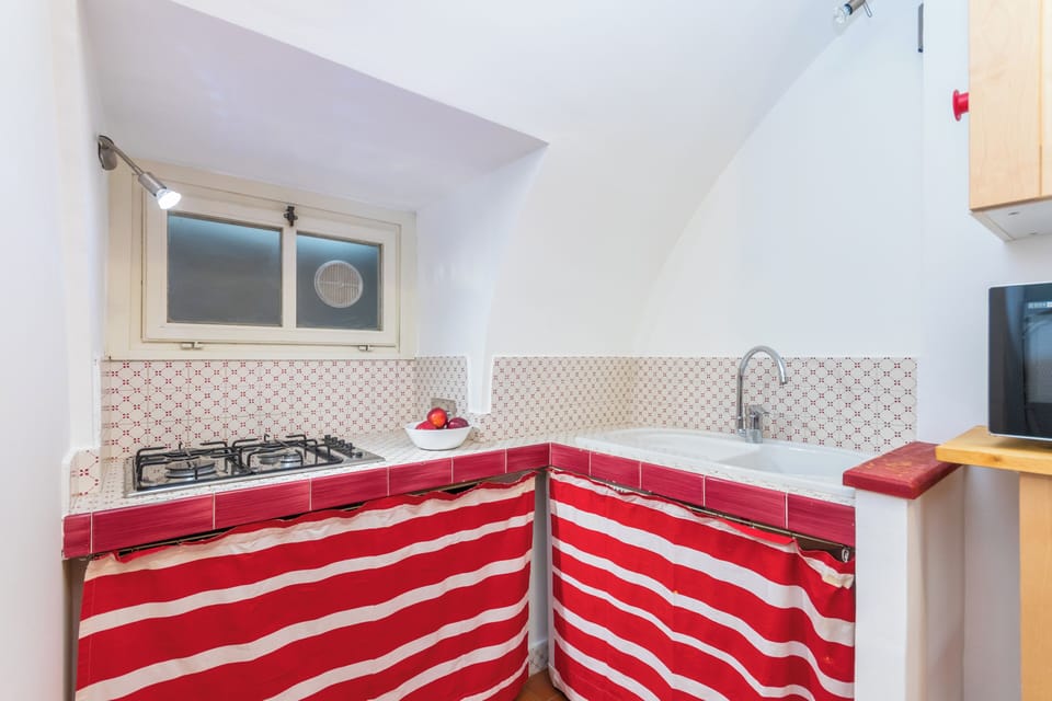 Apartment | Private kitchen | Fridge, microwave, stovetop, dishwasher