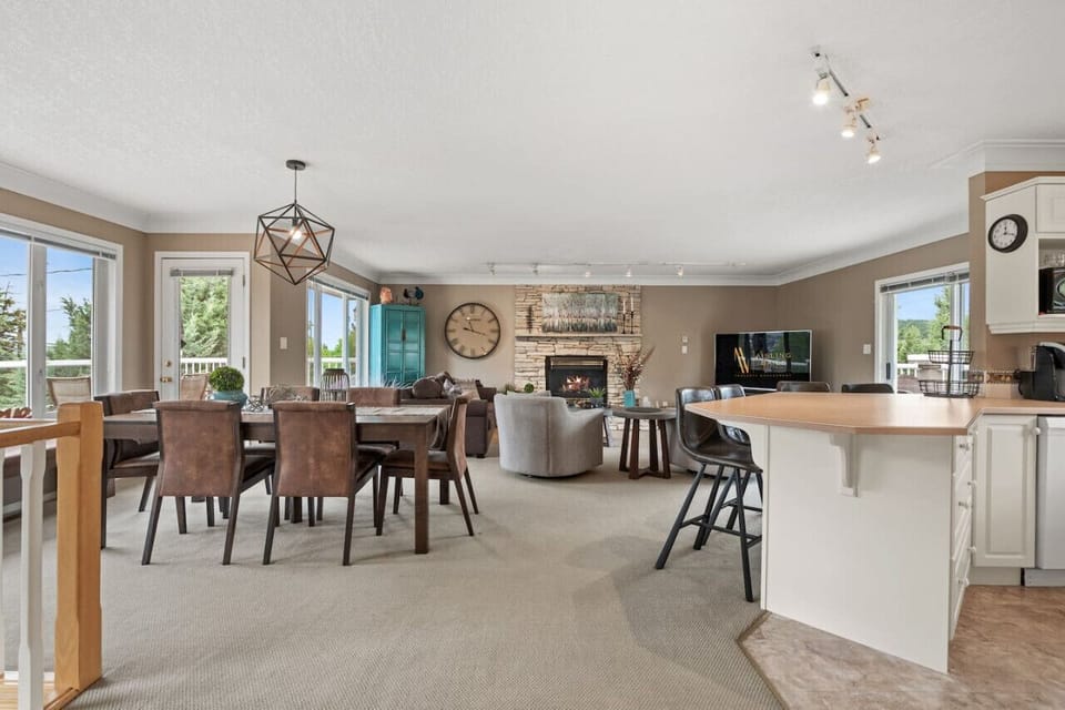Dining area upstairs