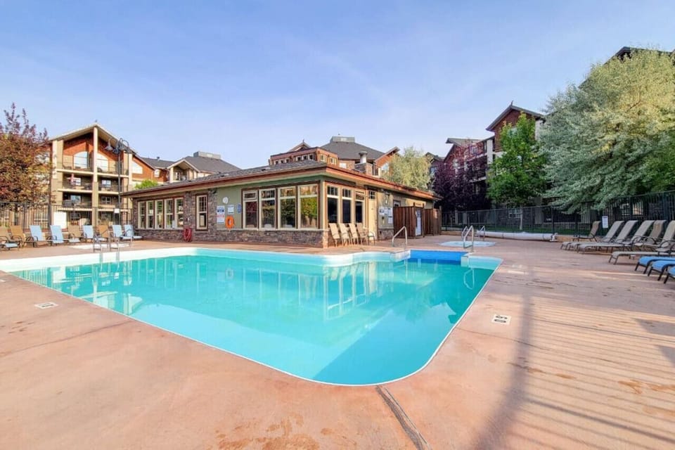 Access to the seasonal outdoor pool (May-Sept long) and year-round hot tub is included