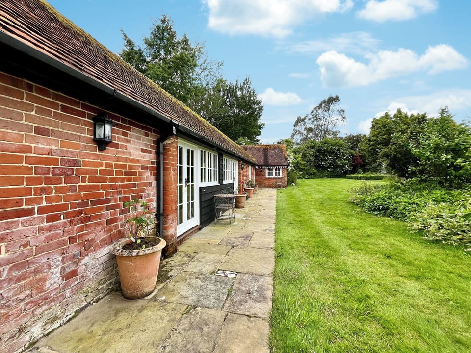 Exterior | Cottage 3 - Oaklands Farm, East Tytherley