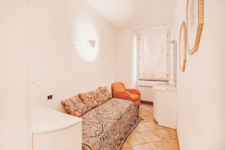 Apartment, Sea View | 2 bedrooms, iron/ironing board, cribs (surcharge), WiFi (free)