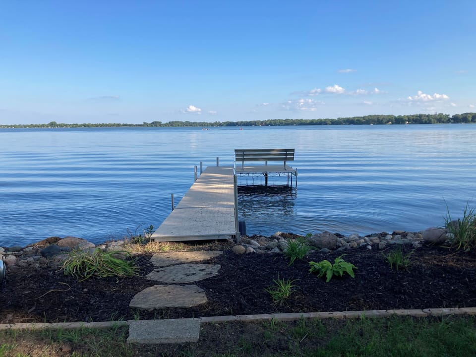Lakefront, 2 boat dock